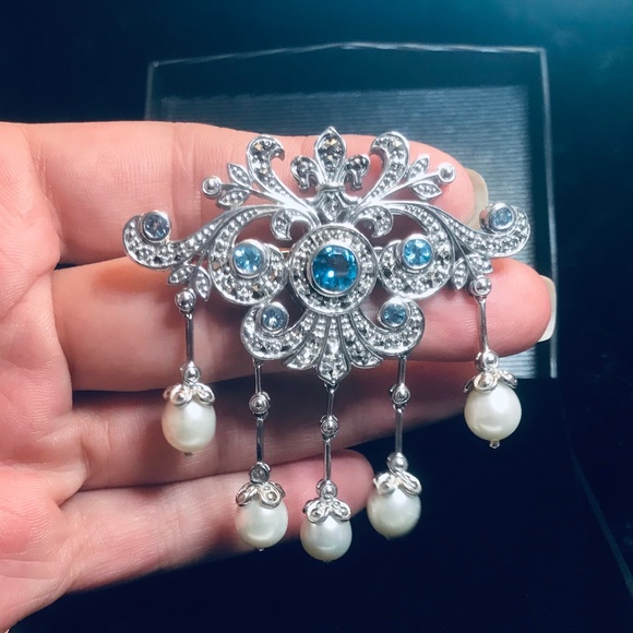 Dallas Prince Blue Topaz Pearl and Chrome Marcasite Brooch / Pendant - Picture 4 of 11